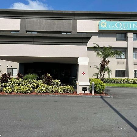La Quinta By Wyndham Orlando South Hotel Williamsburg Ngoại thất bức ảnh