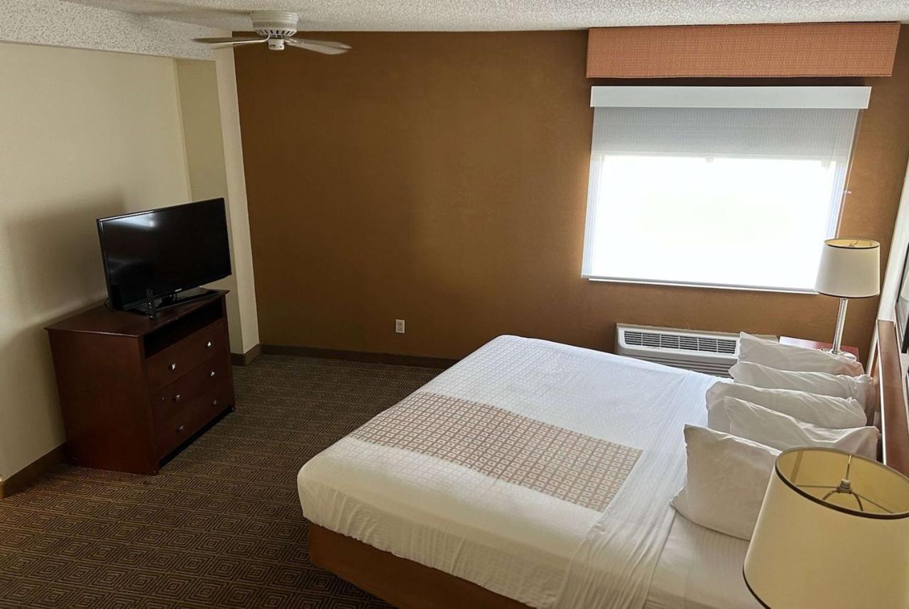 La Quinta By Wyndham Orlando South Hotel Williamsburg Ngoại thất bức ảnh