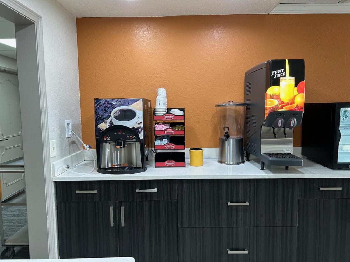 La Quinta By Wyndham Orlando South Hotel Williamsburg Ngoại thất bức ảnh