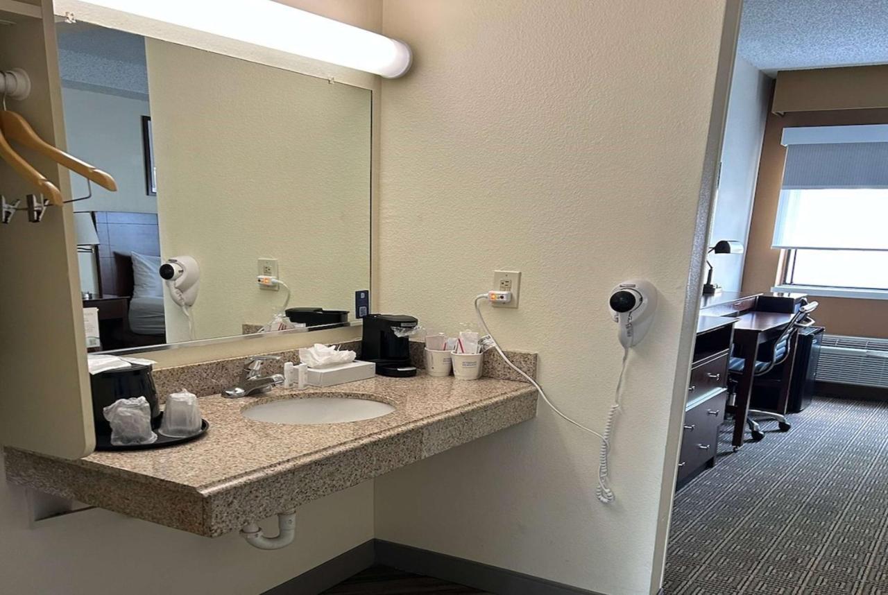 La Quinta By Wyndham Orlando South Hotel Williamsburg Ngoại thất bức ảnh