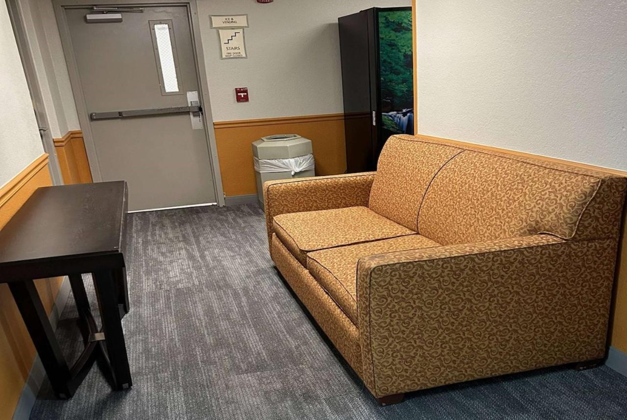 La Quinta By Wyndham Orlando South Hotel Williamsburg Ngoại thất bức ảnh